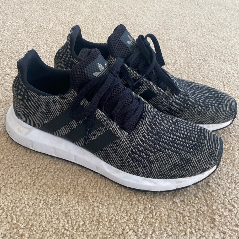 Adidas Swift Run